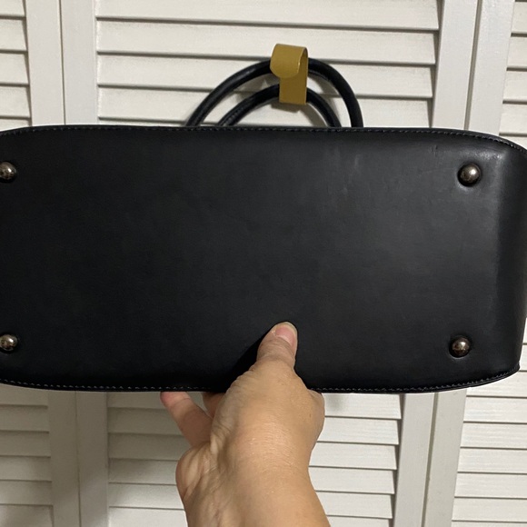 Adrenne Vittadini Black Embossed Women's Handbag - Picture 5 of 14